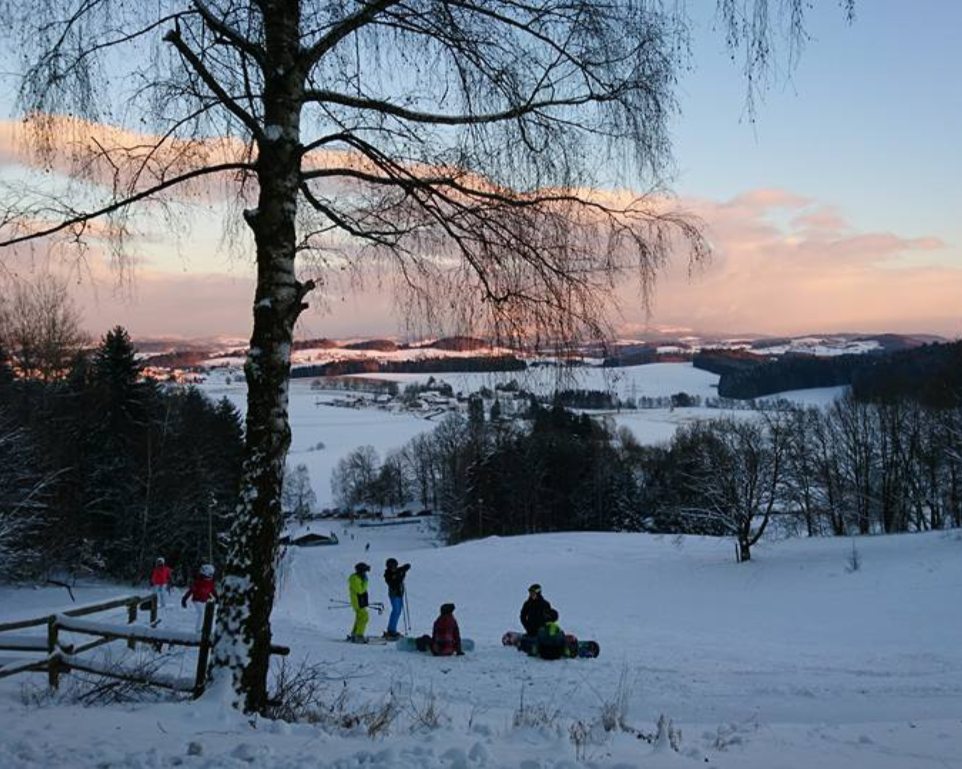Skifahren Dämmerung